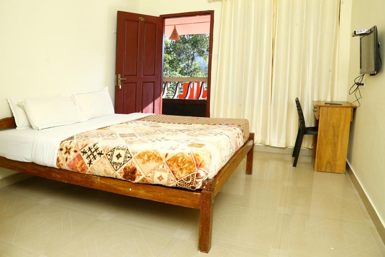 Green Magic Riverside Resort Munnar Exterior photo